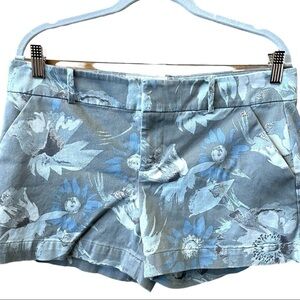 𝅺calvin Klein ladies shorts, size 8, 97% cotton,